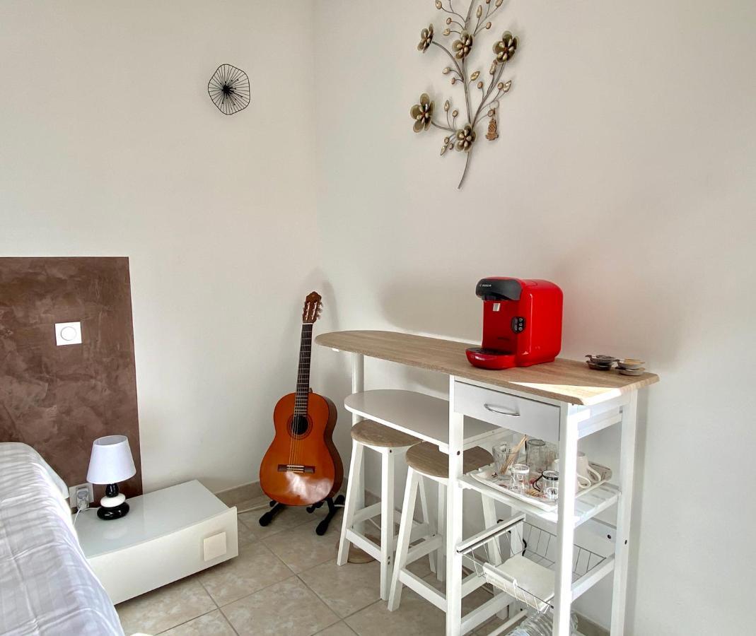 Chambre D'Hote Au Pied Du Ventoux Malaucène Esterno foto
